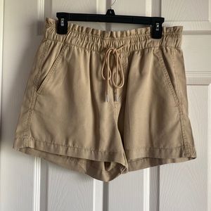 Loft, pull-on shorts, tan, size M, never worn